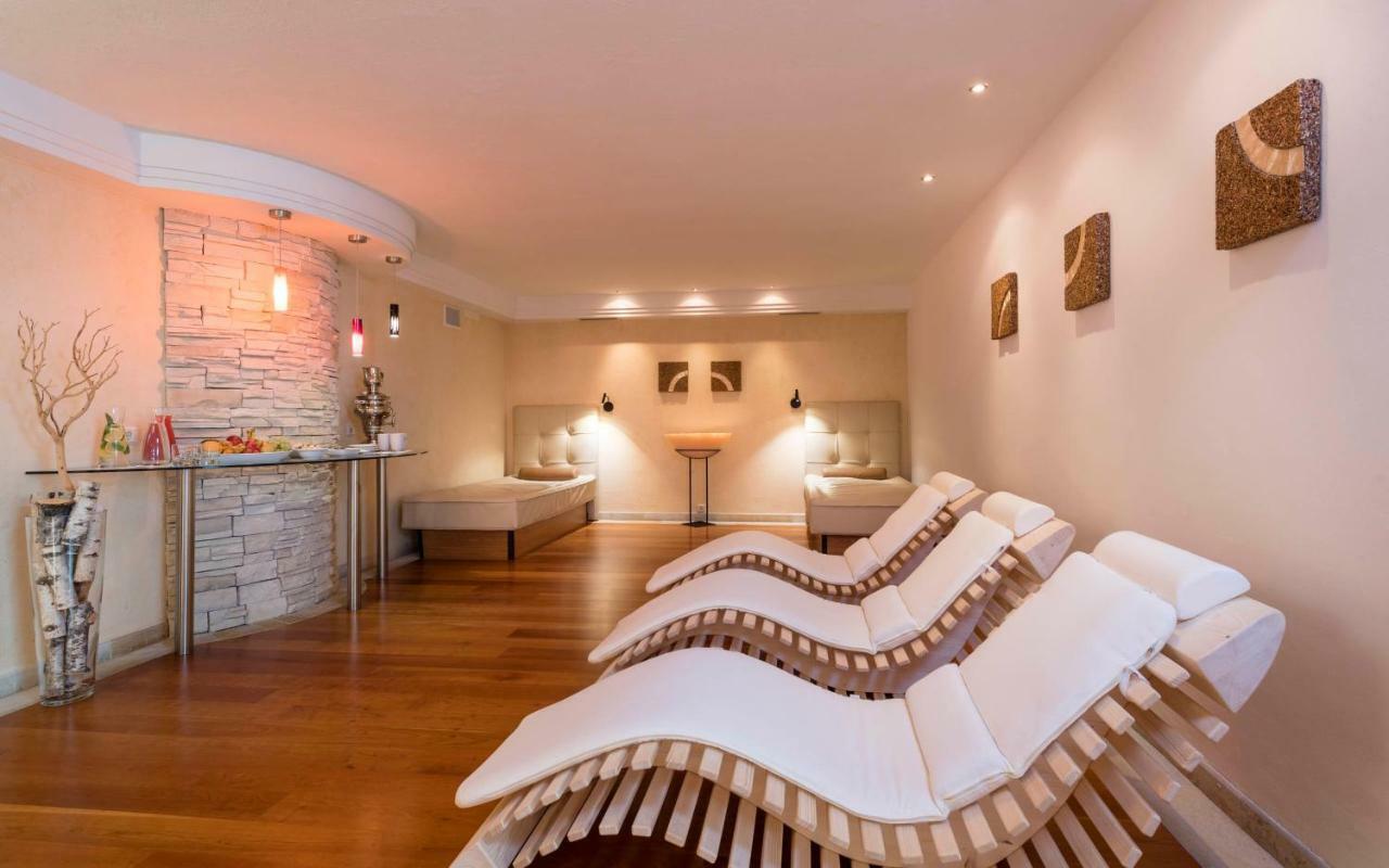 Villa Tony - Small Romantic Hotel Corvara In Badia Esterno foto